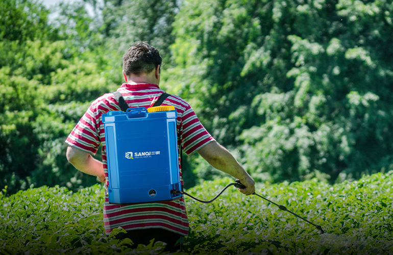 PULVERIZADOR AGRÍCOLA PULVERIZADOR AGRÍCOLA